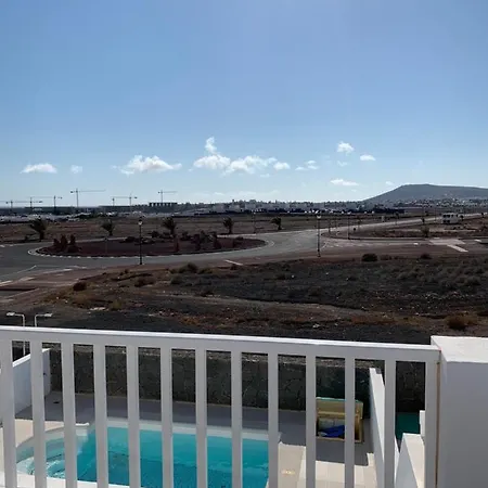 Trendy Casa Linea Сasa de vacaciones