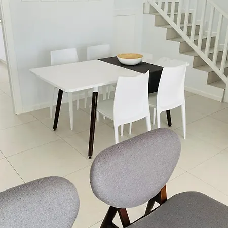 Trendy Casa Linea Сasa de vacaciones *